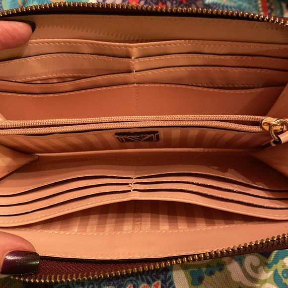 Victoria’s Secret wallet - Picture 3 of 5